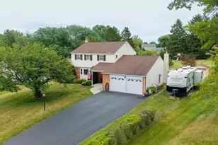 284 Manor Rd, Harleysville, PA 19438 - Photo 4