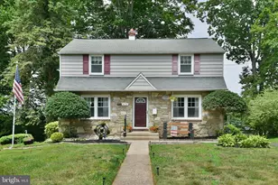 613 Beechwood Rd, Willow Grove, PA 19090 - Photo 2