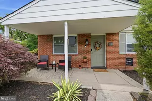 837 Woodbrook Ln, Plymouth Meeting, PA 19462 - Photo 2