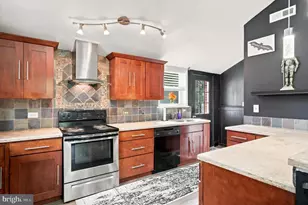837 Woodbrook Ln, Plymouth Meeting, PA 19462 - Photo 6