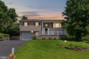 1507 Oakdale Dr, Pottstown, PA 19464 - Photo 2