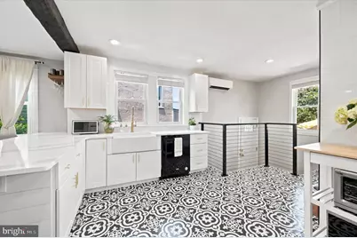 414 W 10th Avenue, Conshohocken, PA 19428 - Photo 10