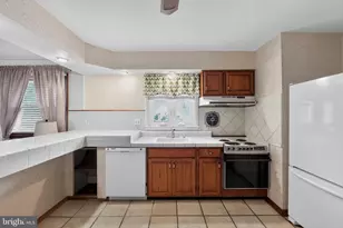 622 Apache Ln, Plymouth Meeting, PA 19462 - Photo 14