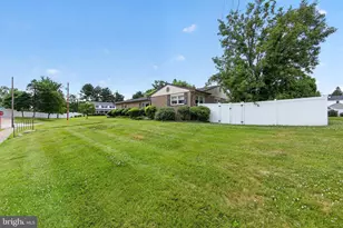 622 Apache Ln, Plymouth Meeting, PA 19462 - Photo 38