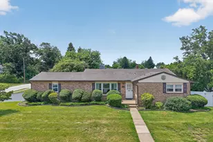 622 Apache Ln, Plymouth Meeting, PA 19462 - Photo 1