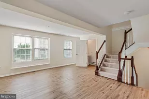 201 Susan Cir, North Wales, PA 19454 - Photo 2