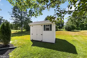 605 Village Way, Royersford, PA 19468 - Photo 10