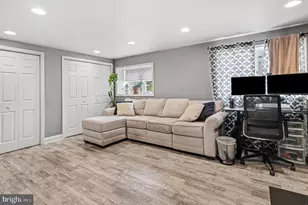 900 Woodlawn Dr, Lansdale, PA 19446 - Photo 12