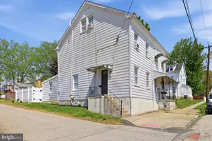 712 Wells St, Conshohocken, PA 19428 - Photo 1
