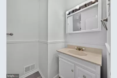 1098 Bayless Place, Norristown, PA 19403 - Photo 14