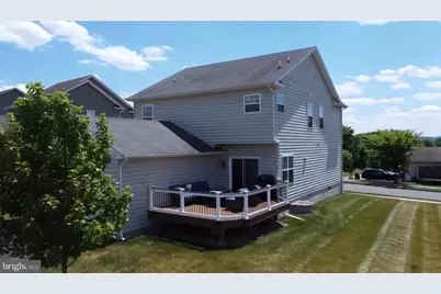 2114 Larkspur Court, Pennsburg, PA 18073 - Photo 2