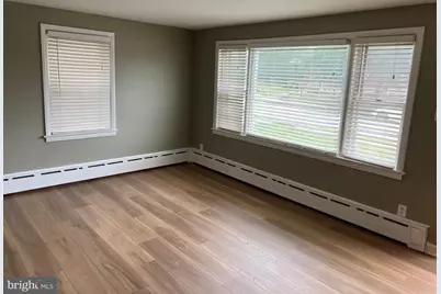 220 Glasgow Street, Pottstown, PA 19464 - Photo 2