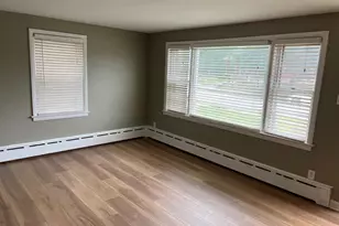 220 Glasgow St, Pottstown, PA 19464 - Photo 2