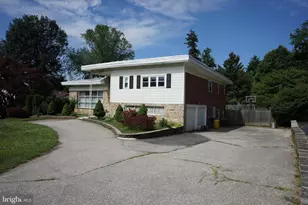 1104 Gainsboro Rd, Bala Cynwyd, PA 19004 - Photo 1
