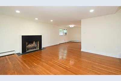 1017 Emerald Avenue, Lansdale, PA 19446 - Photo 4