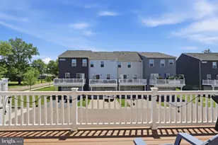 247 Madison Ln, Harleysville, PA 19438 - Photo 6