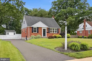 19 Newington Dr, Hatboro, PA 19040 - Photo 2