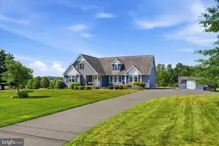 1281 St Pauls Church Rd, Pennsburg, PA 18073 - Photo 2