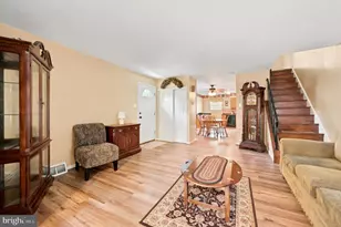 1734 Calamia Dr, Norristown, PA 19401 - Photo 8