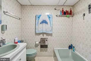 409 W Logan St, Norristown, PA 19401 - Photo 20