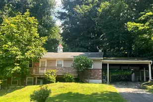 361 Spring Garden St, Conshohocken, PA 19428 - Photo 2