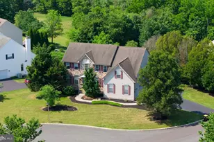 20 Greenshire Blvd, Schwenksville, PA 19473 - Photo 2