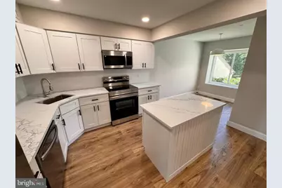 402 Harrison Place, Ambler, PA 19002 - Photo 6