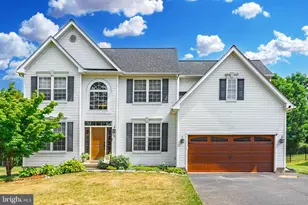 1032 Fallbrook Ln, Pottstown, PA 19464 - Photo 1
