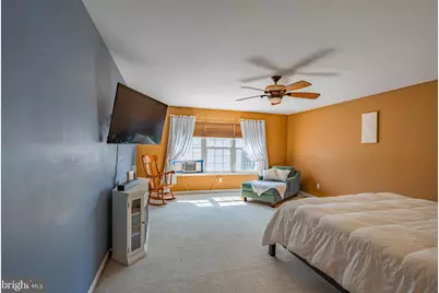 1032 Fallbrook Lane, Pottstown, PA 19464 - Photo 18