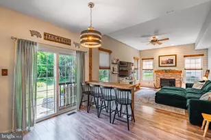 1032 Fallbrook Ln, Pottstown, PA 19464 - Photo 8
