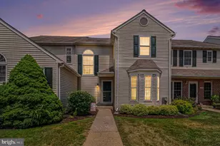 16 Village Dr, Schwenksville, PA 19473 - Photo 38