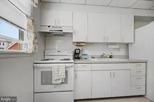 104 W Seventh St, Bridgeport, PA 19405 - Photo 10