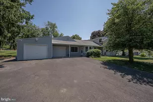 201 Abbeyview Ave, Willow Grove, PA 19090 - Photo 38