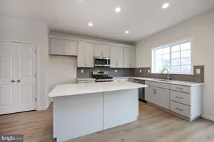 412 Ridgewood Dr, Royersford, PA 19468 - Photo 12
