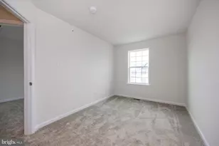 412 Ridgewood Dr, Royersford, PA 19468 - Photo 18