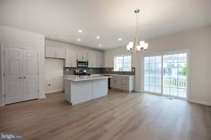 412 Ridgewood Dr, Royersford, PA 19468 - Photo 10