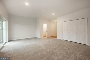 412 Ridgewood Dr, Royersford, PA 19468 - Photo 6