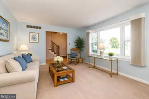 140 Elio Cir, Royersford, PA 19468 - Photo 6