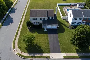 140 Elio Cir, Royersford, PA 19468 - Photo 4