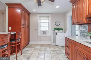 742 W 3rd St, Lansdale, PA 19446 - Photo 8