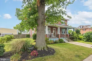 742 W 3rd St, Lansdale, PA 19446 - Photo 1