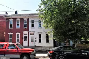 346 W Walnut St, Pottstown, PA 19464 - Photo 2