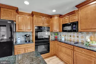 165 Sycamore Blvd, Pottstown, PA 19464 - Photo 16