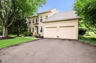 710 Talamore Dr, Ambler, PA 19002 - Photo 2
