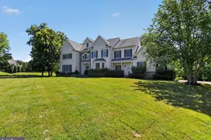 2098 Deep Meadow Ln, Lansdale, PA 19446 - Photo 2