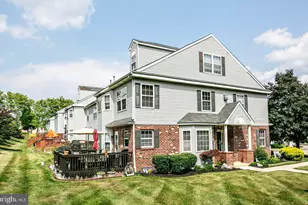 1304 Reagan Ct, West Norriton, PA 19403 - Photo 2