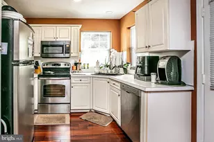 1304 Reagan Ct, West Norriton, PA 19403 - Photo 6