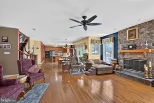 2180 Squirrel Hill Rd, Schwenksville, PA 19473 - Photo 12