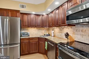 21336 Valley Forge Cir, King of Prussia, PA 19406 - Photo 24