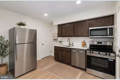 305 S Warminster Road #D5, Hatboro, PA 19040 - Photo 1